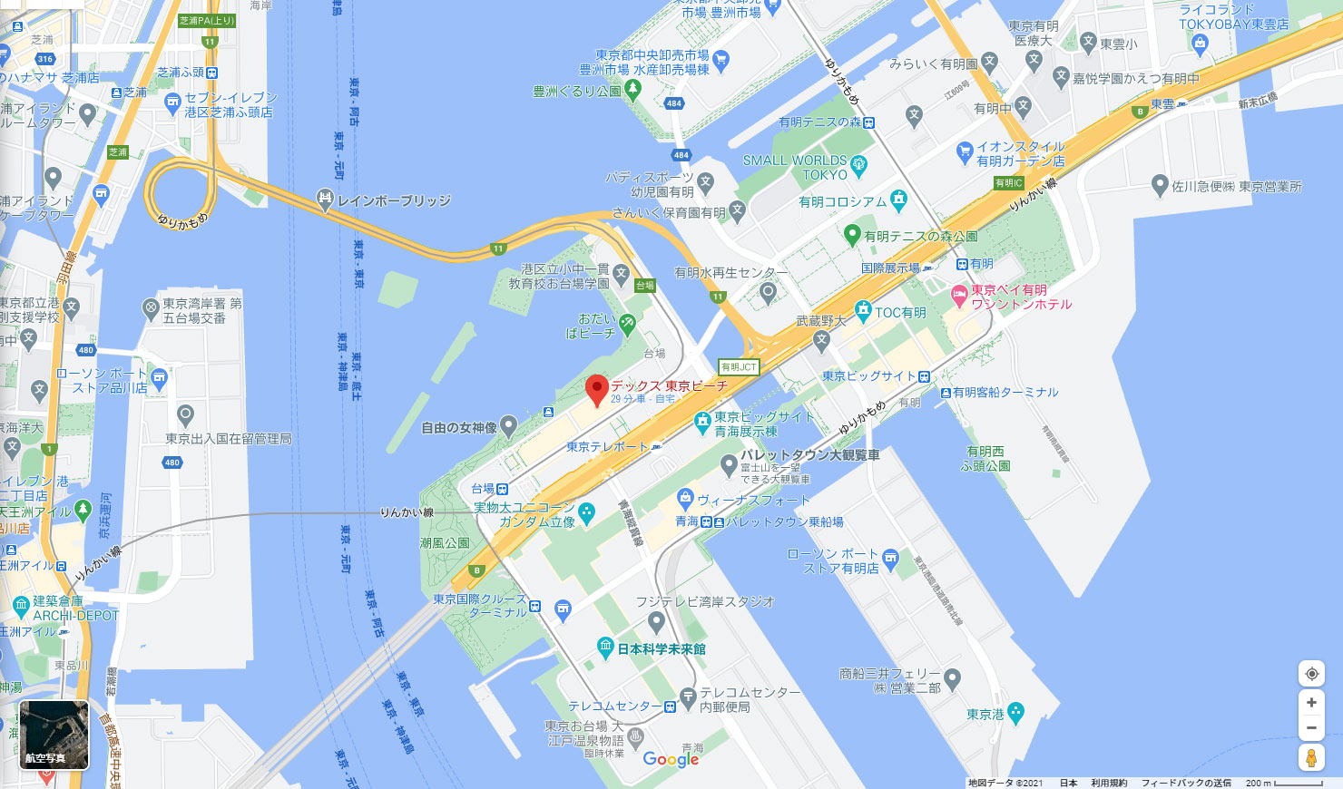 お台場デックス東京ビーチの６F屋上です。